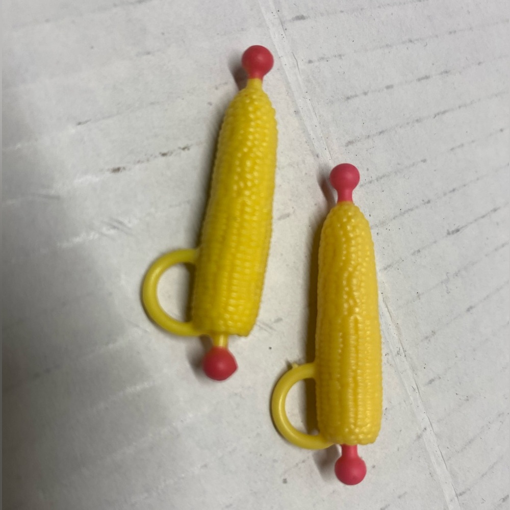 *M7 L.O.L. Surprise Glamper Camper Van playset 2 yellow corn two skewers flower - Picture 4 of 5